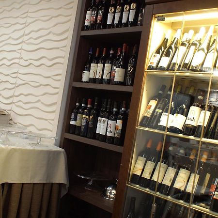 Hotel Leopardi Pomigliano d'Arco Esterno foto