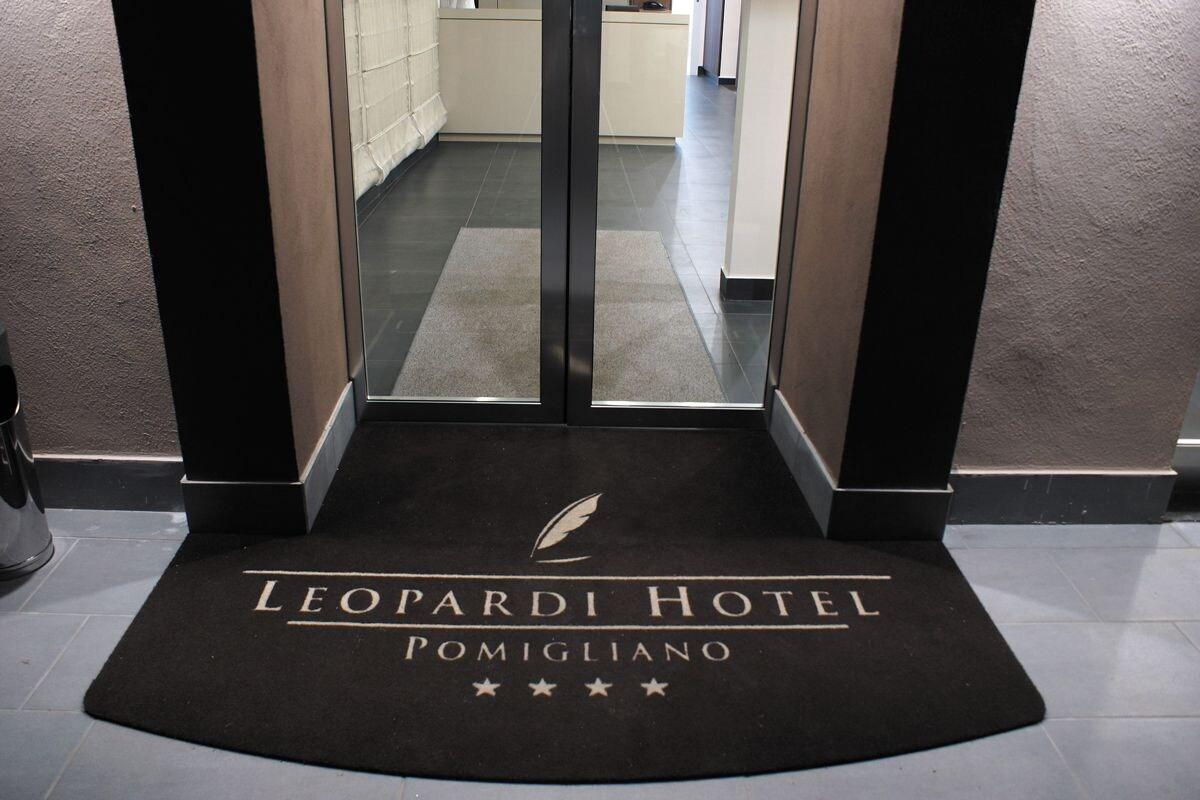 Hotel Leopardi Pomigliano d'Arco Esterno foto